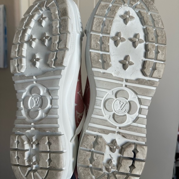 Authentic Louis Vuitton Sneakers - Picture 5 of 5